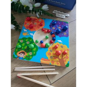 Układanka z koralikami kolorowe drzewka