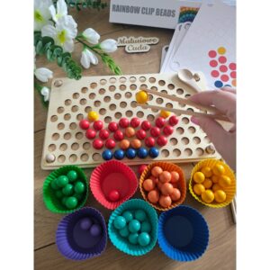 Układanka z koralikami tęcza