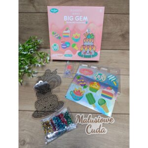 Alternative view of Haft diamentowy breloczki tort