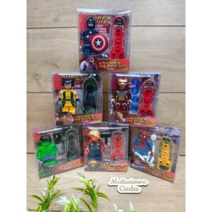 Figurki duże Avengers (około 8 cm)