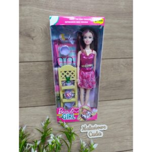 Lalka BeautyGirl z akcesoriami / różowa z regałem