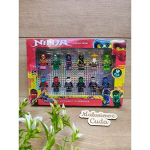 Figurki małe Ninja 12 szt.