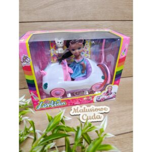 Alternative view of Lalka Lorlian w białym autku